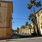 Privada Con Bano Privado I منزل للإقامة فالنسيا
